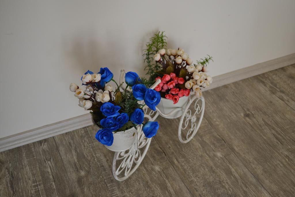 Family Apartment In Avlabari Tiflis Exterior foto